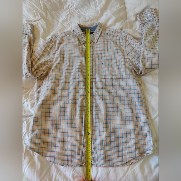 Nautica Men's Button down plaid shirt (Large) 🤍🧡💙 - Picture 10 of 11